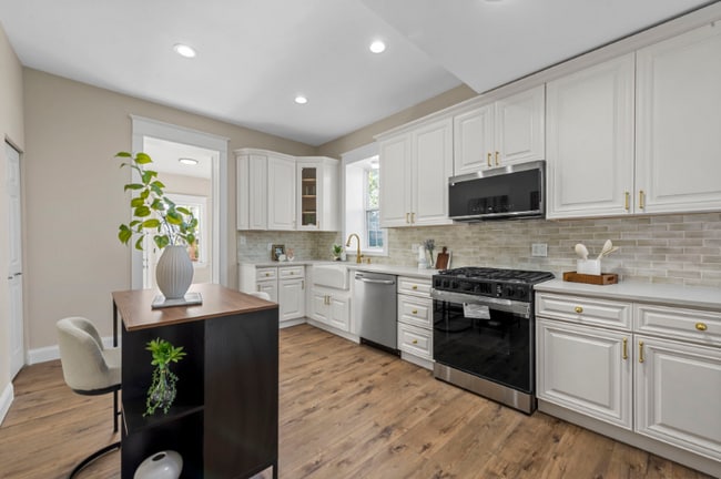 Photo - 7472 Hazel Ave