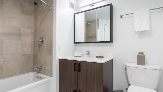 Photo - 413 Massachusetts Ave