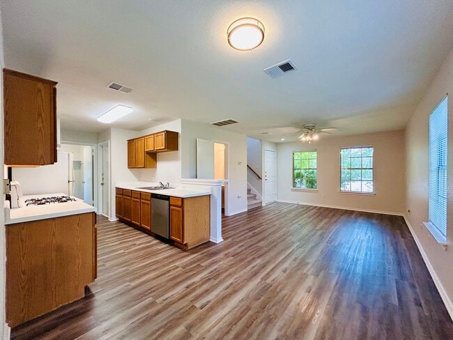 Building Photo - 8508 Apple Carrie Cove Unit A Rental