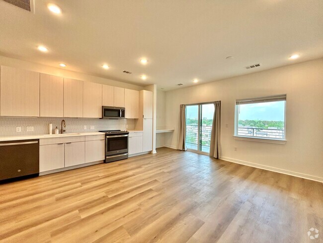 Building Photo - Beautiful and Spacious 1/BR 1/BA Home with...