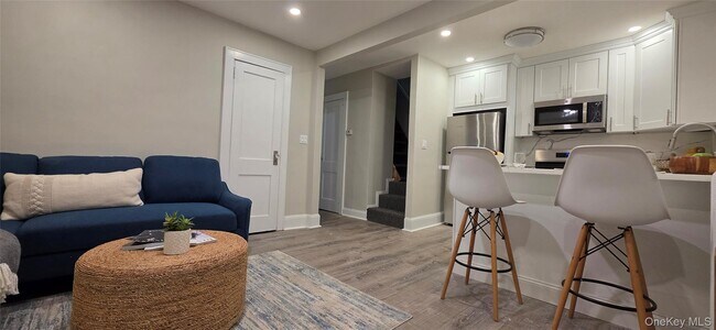 Photo - 248-11 89th Ave Unidad 2nd Fl