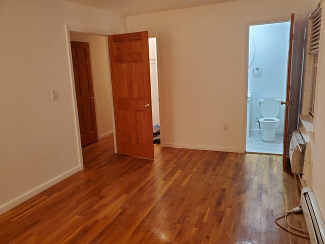 Building Photo - 3628 166th St Unit Second Floor