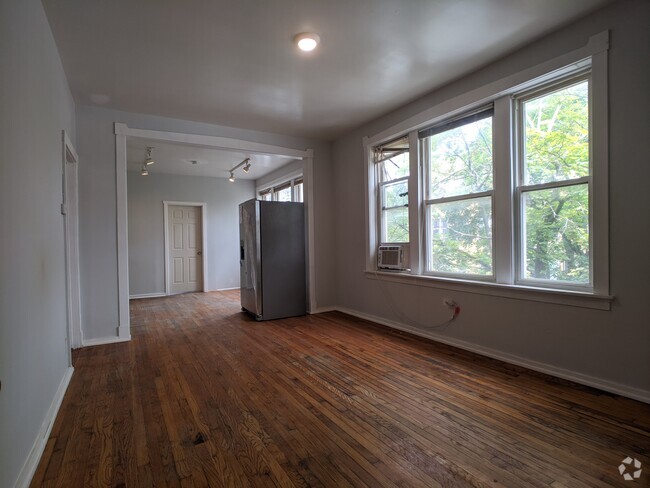 Building Photo - 3701 W Wrightwood Ave Unit 1 Rental