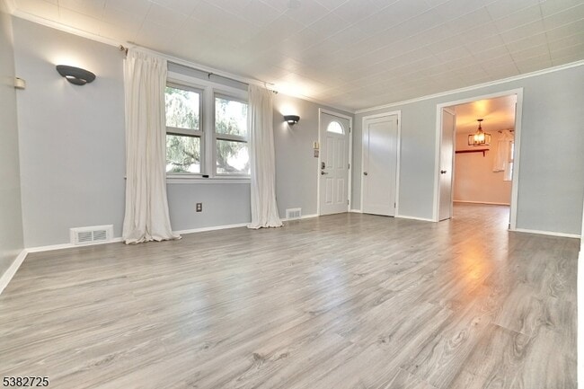 Photo - 25 Glenview Dr