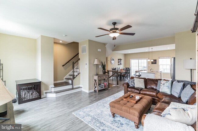 Photo - 103 Sammy St