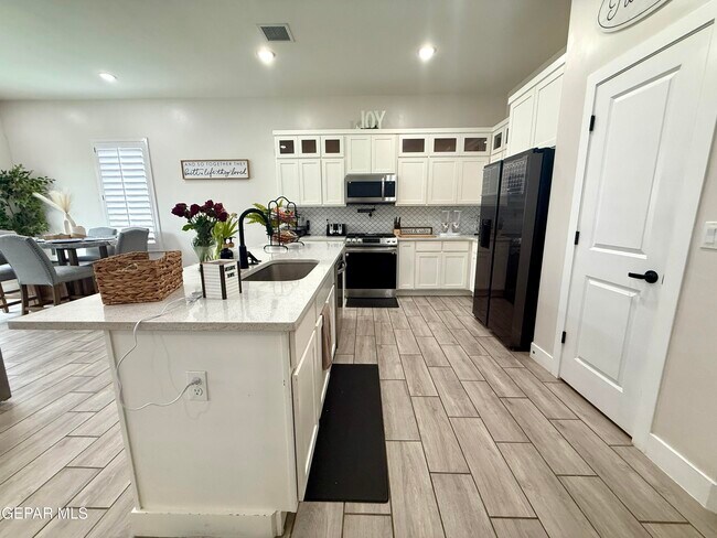 Photo - 13026 Terrington Ave