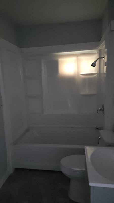 Photo - 669 S 35th St