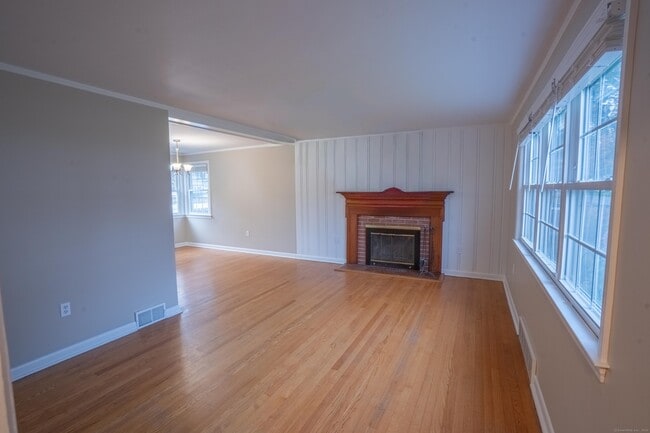Photo - 160 Central Ave