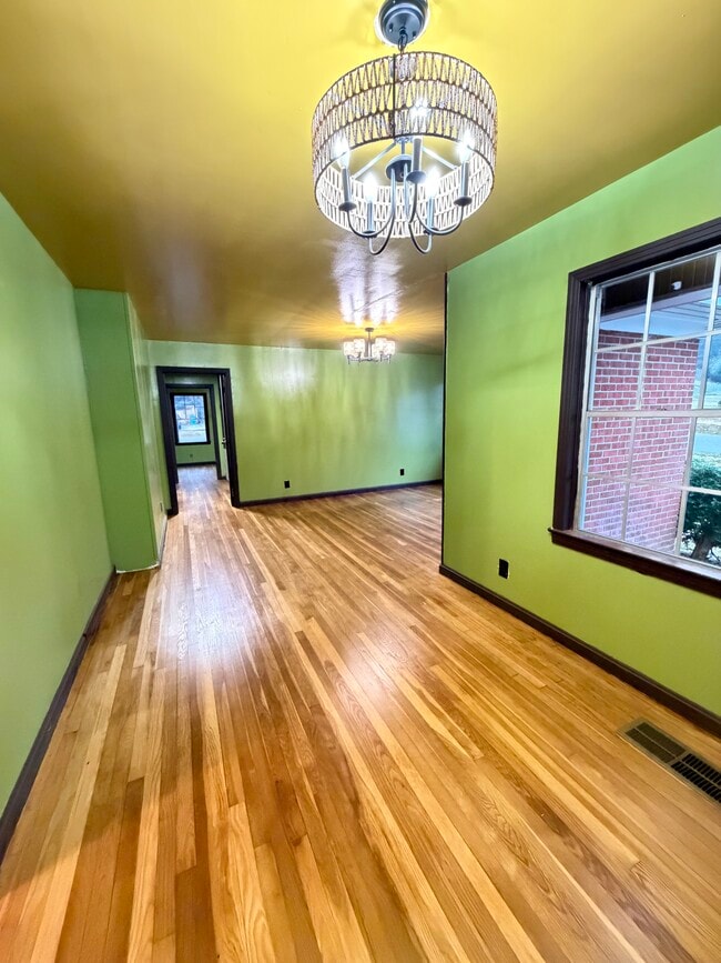 Photo - 2704 44th Ave