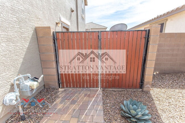 Photo - 21139 E Cherrywood Dr