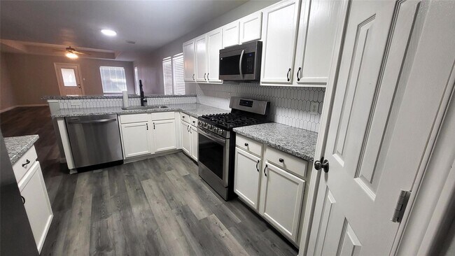 Photo - 6626 Springfield Garden Ln
