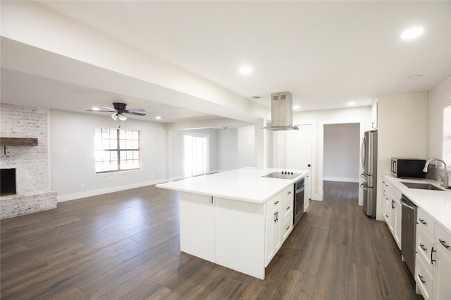 Photo - 1929 N Lake Trail