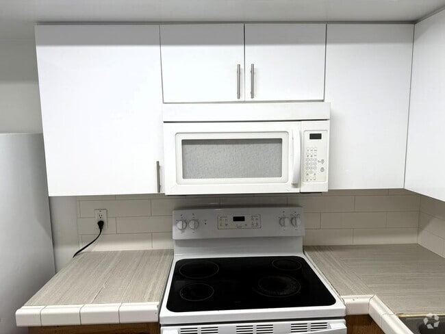 Building Photo - 4205 Oak Terrace Dr Unit #2 Rental
