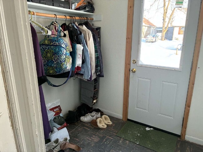 Photo - Awesome 2 Bed 1 Bath! Available June 1st!