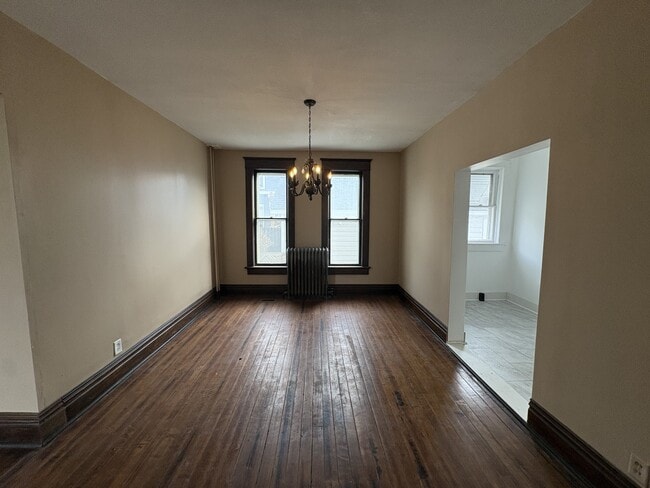 Photo - 110 S 4th St