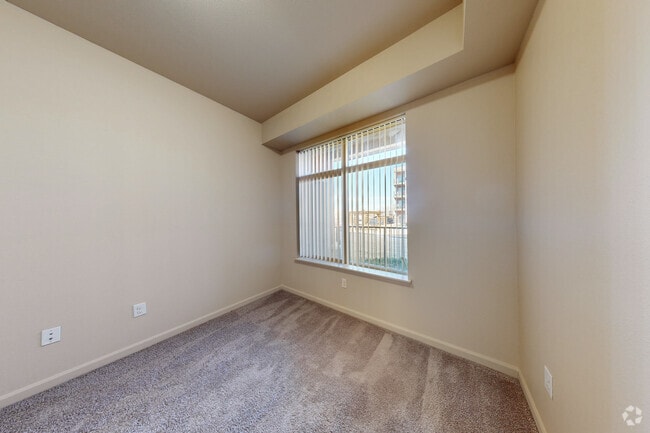 1BR, 1BA - 544SF - Bedroom