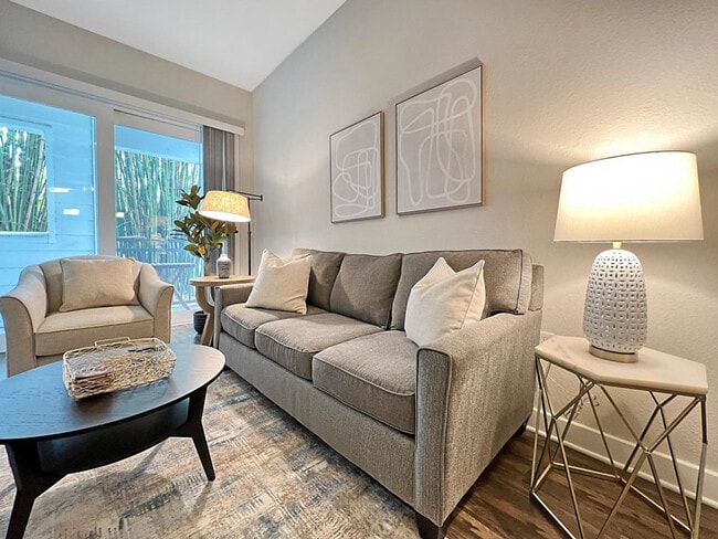 Photo - 124 S Morgan St Unit ID1050933P