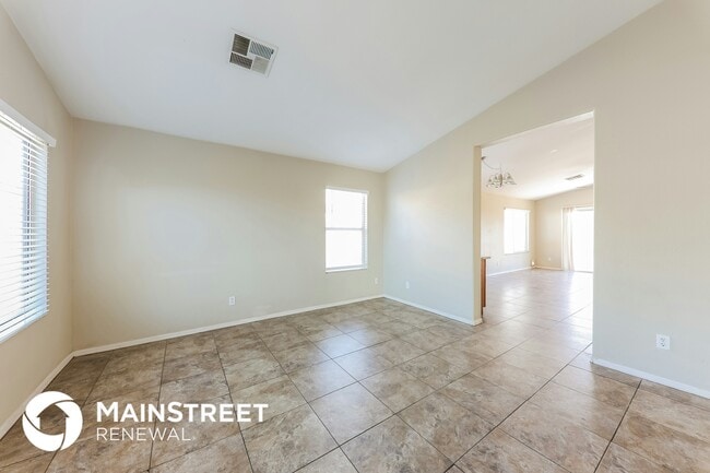 Photo - 7049 N 41st Ln