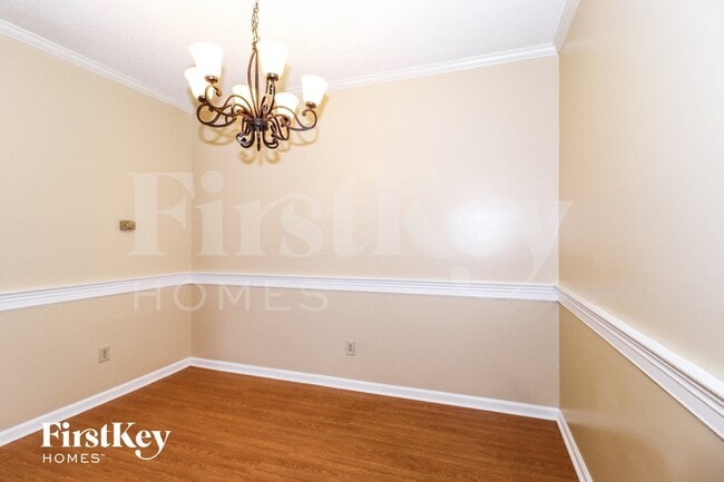 Photo - 700 Walnut Woods Cove S
