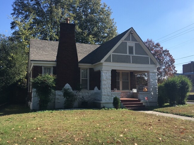 Photo - 864 Dickinson St