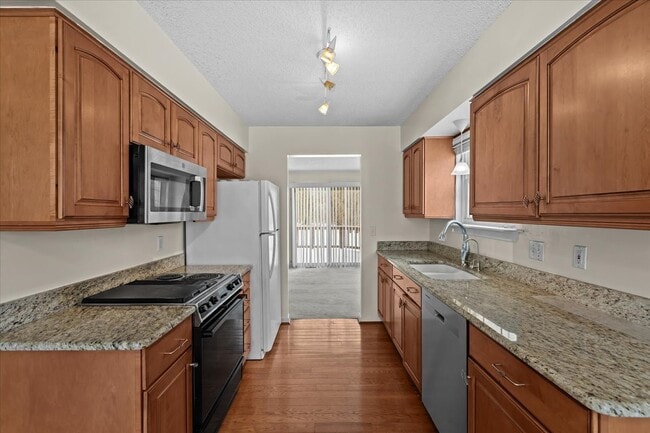 Photo - 31112 Columbia Dr