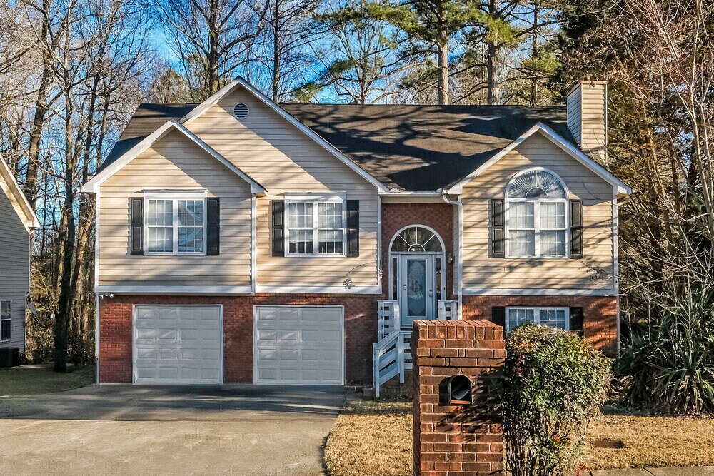 Photo - 194 Shadetree Ln