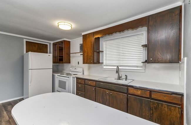 Photo - 106 Pine Ave Unidad 106 1/2 Pine Ave