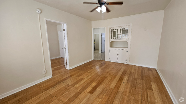 Building Photo - 461 N Boylston St Rental