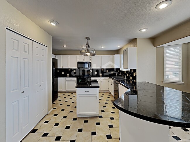 Photo - 4259 S Killarney St