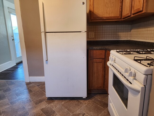 Photo - 1730 Berdan Ave