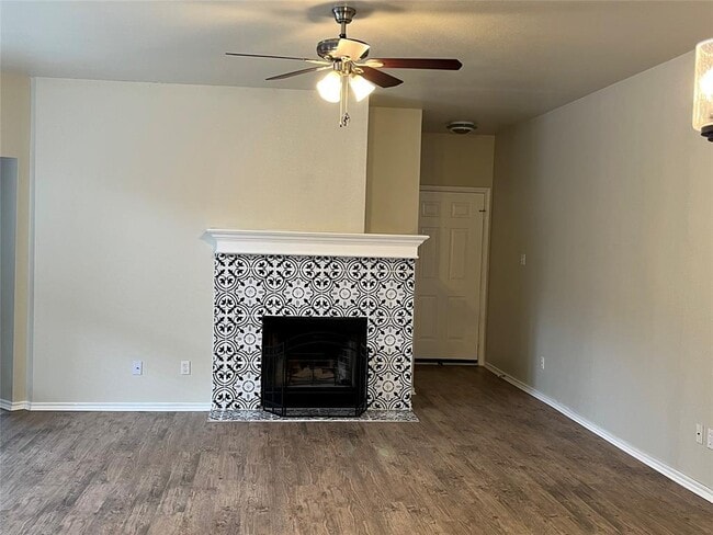 Photo - 813 Black Locust Drive West