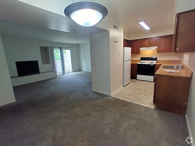 Building Photo - 600 Reusens Rd Rental