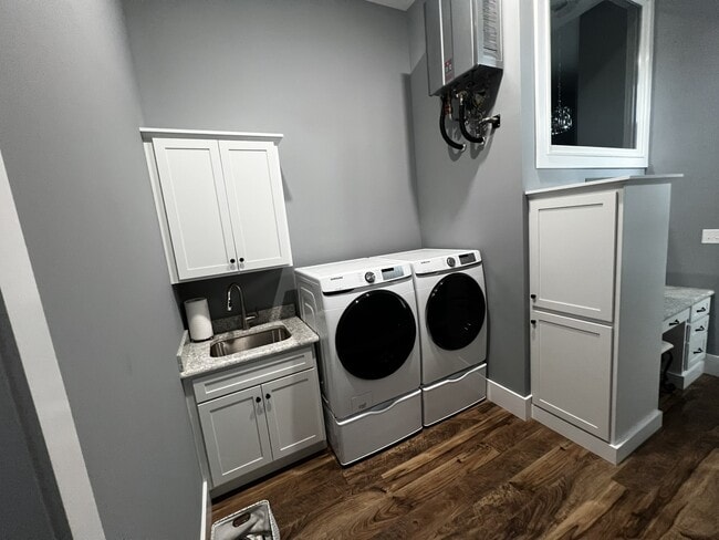 Photo - 12680 Back Creek Valley Rd Unit Luxury Apartment