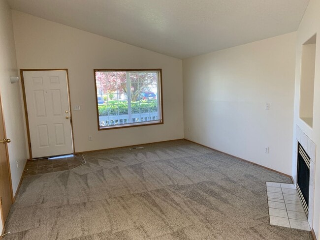 Photo - DeLa08 Unidad B