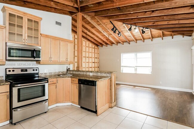 Photo - 1328 NW 3rd Ave