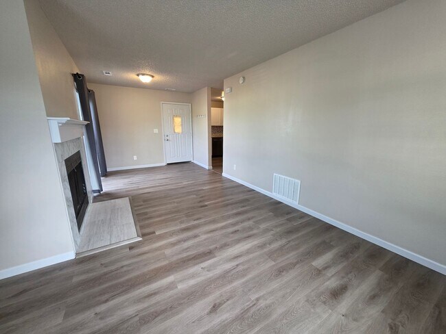 Photo - Amazing 1 Bed 1 Bath Condo With Stunning Mountain Views!!