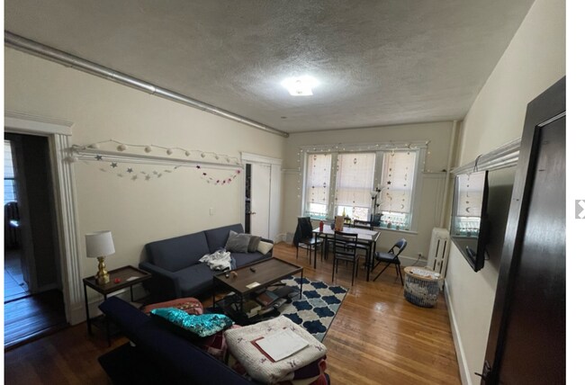 Photo - 17 Price Rd Unit 1