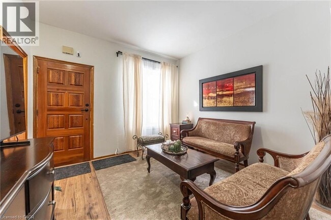 Photo - 104 Mulberry St