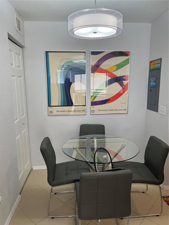 Photo - 850 S Tamiami Trl Unit 302