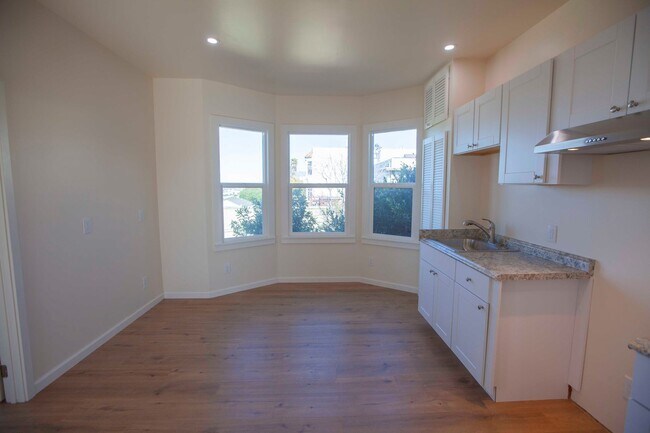 Photo - 497 Unit 302 Congdon St #B