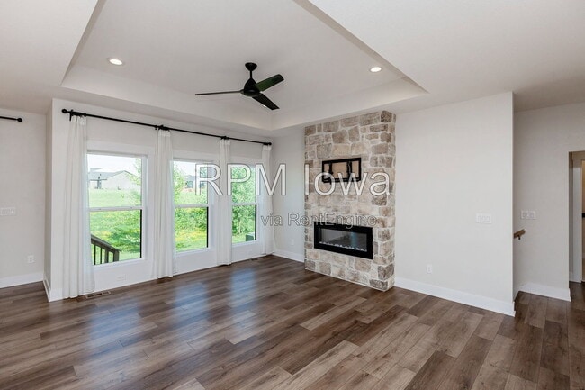 Photo - 5901 NE Sherman Dr
