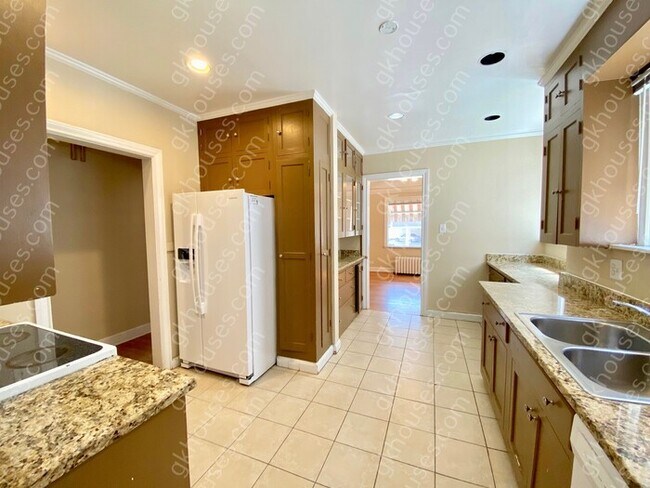 Photo - 19 S Emerson St