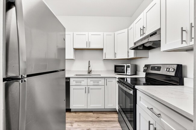 Photo - 2555 NE 11th St Unit 104