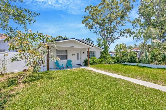 Photo - 5643 Dartmouth Ave N