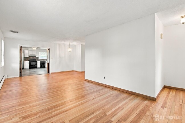 943 New Dover Rd