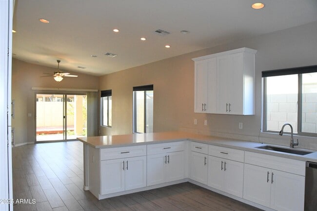 Photo - 2362 W Sierra Vista Dr