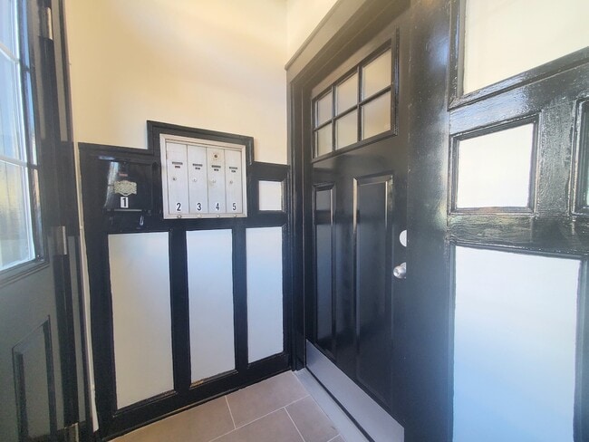 Photo - 160-164 Stuyvesant Ave