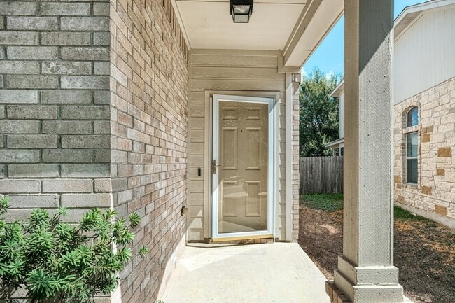 Photo - Beautiful 3/2.5/2 two story with two livin...