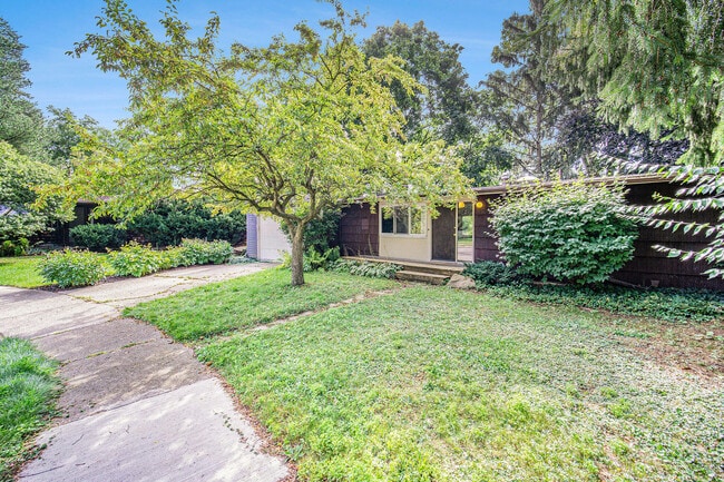 Photo - 1020 Traver Ct