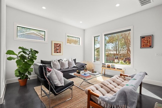 Photo - 1702 Cullen Ave